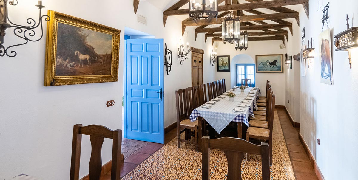 Salon Cuadra Posada