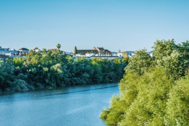 Vistas del río Guadalquivir a su paso por Córdoba