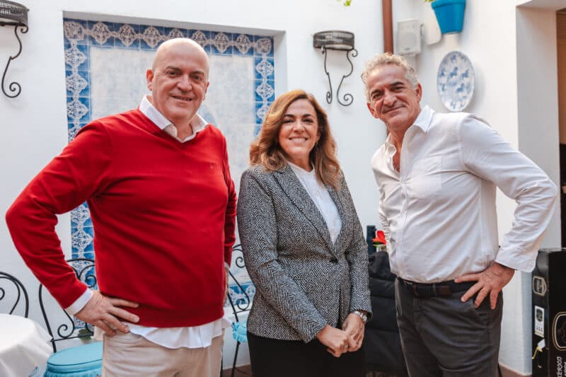 Grupo Rosales, en el libro «Familias Emprendedoras con Historia» de Córdoba 8